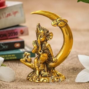 Baby-Lord-Ganesh-Playing-with-Mouse-on-Moon.